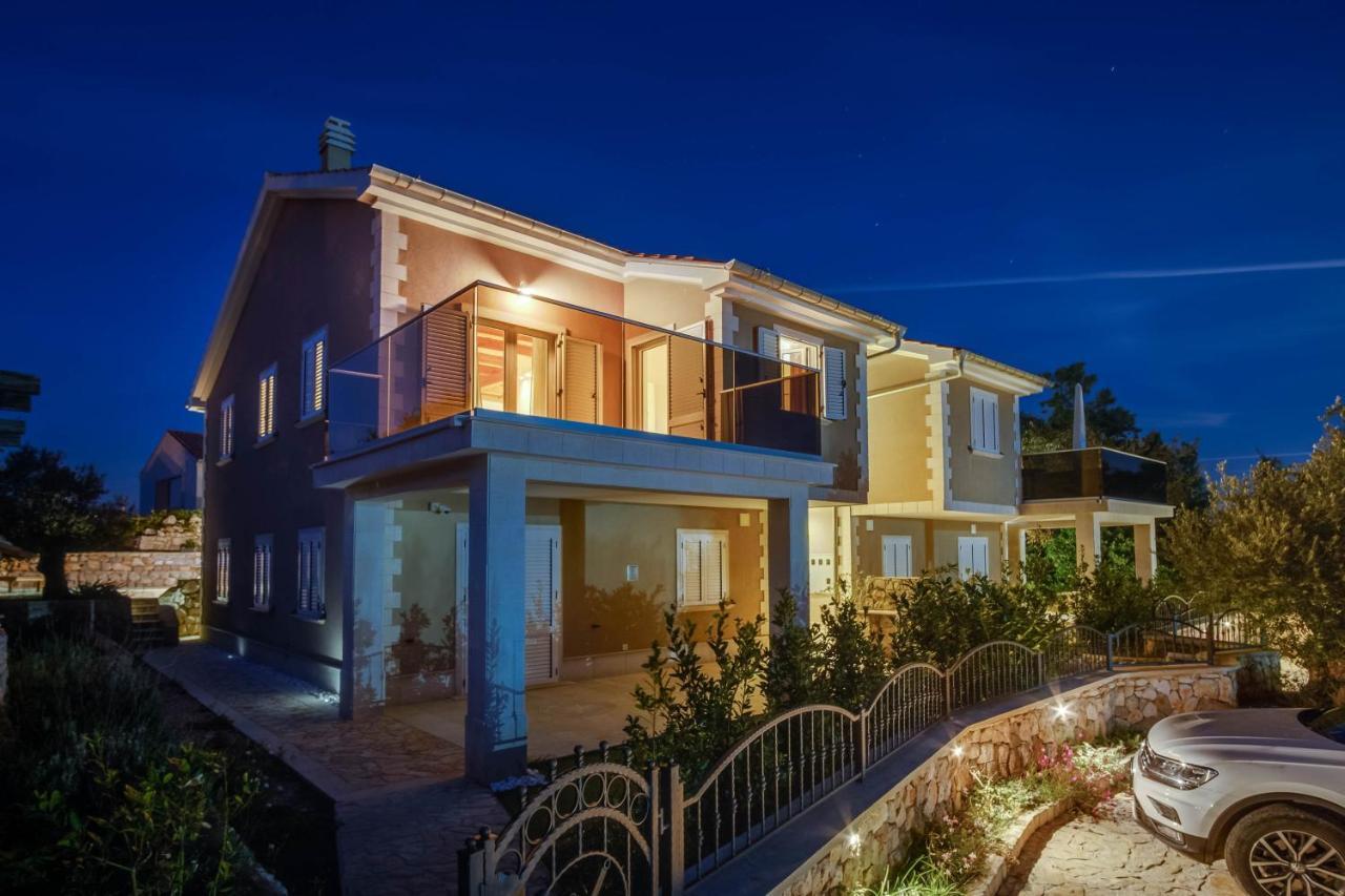 נזרין Lucica 360 Sea View Suite מראה חיצוני תמונה
