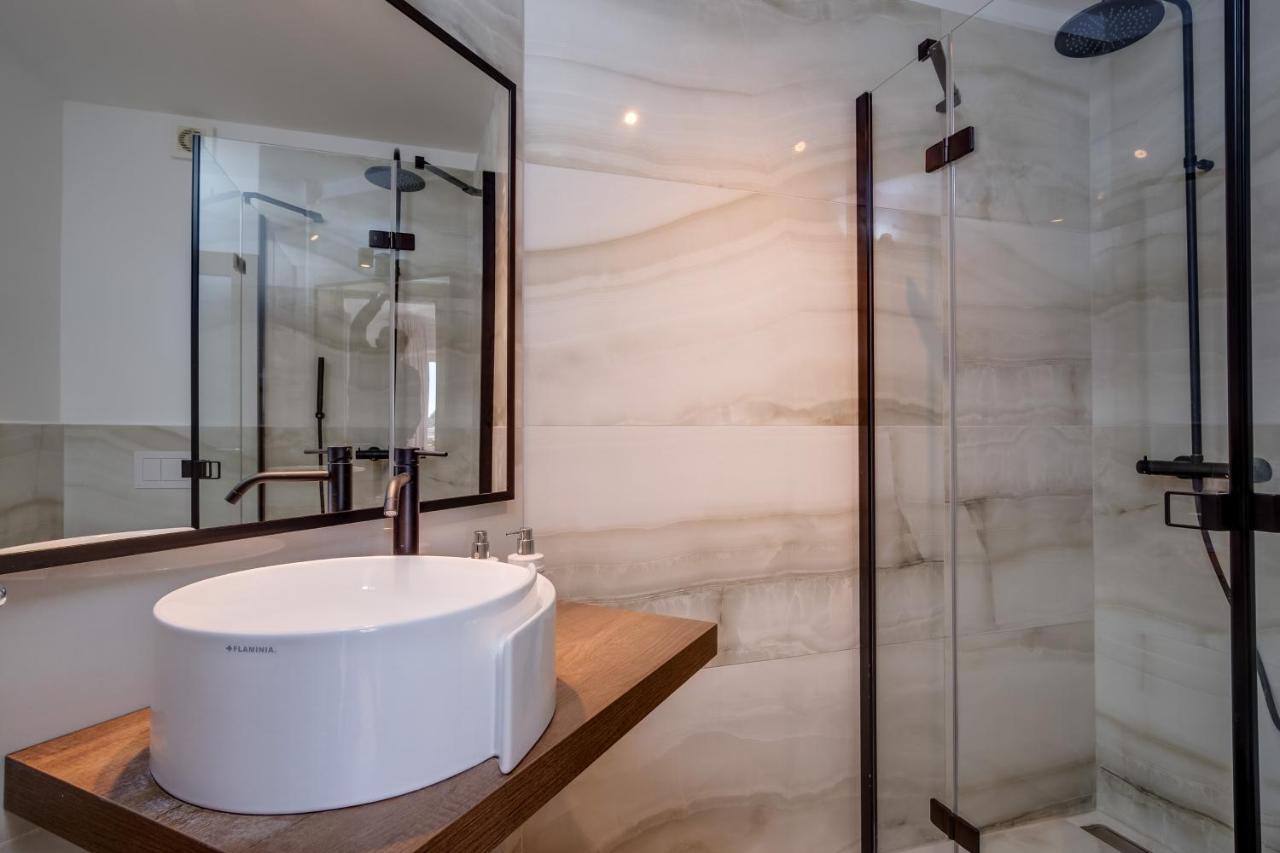 נזרין Lucica 360 Sea View Suite מראה חיצוני תמונה