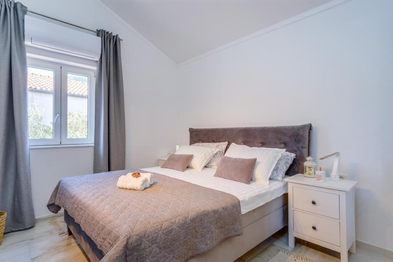 נזרין Lucica 360 Sea View Suite מראה חיצוני תמונה