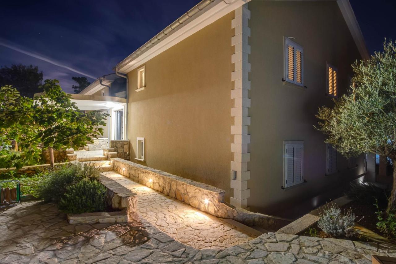 נזרין Lucica 360 Sea View Suite מראה חיצוני תמונה